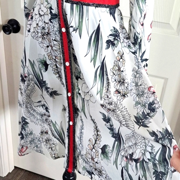 NEW Extelle Floral Print Birds Flowy Tie Back Red Sparkle Collar Button-Up Dress - Picture 4 of 11